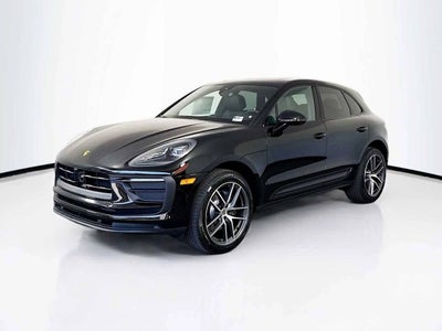 2025 Porsche Macan AWD