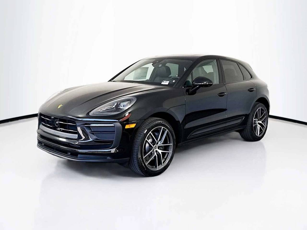 2025 Porsche Macan AWD
