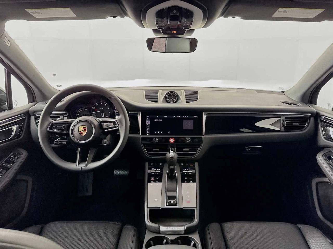 2025 Porsche Macan AWD