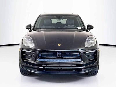 2025 Porsche Macan AWD