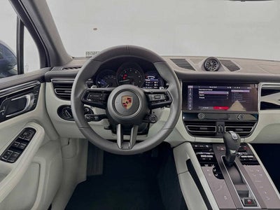 2026 Porsche Macan AWD