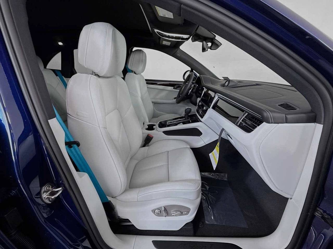 2026 Porsche Macan Macan T