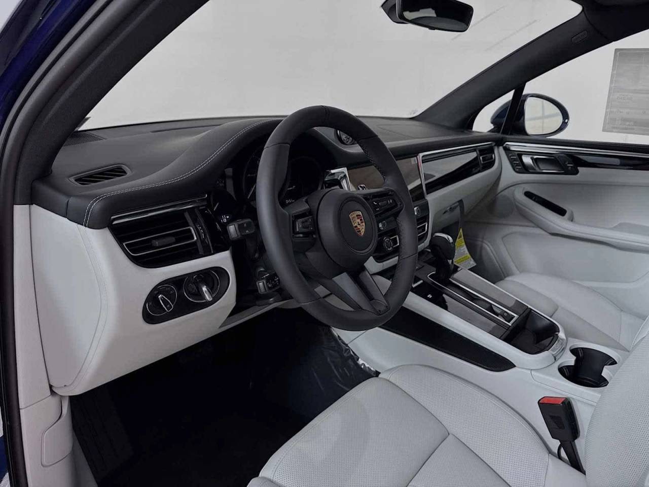 2026 Porsche Macan Macan T