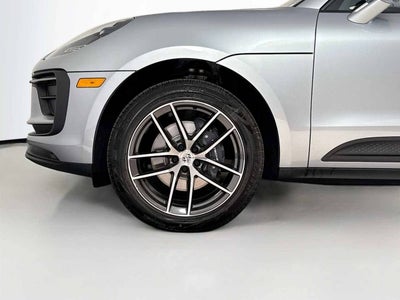 2026 Porsche Macan AWD