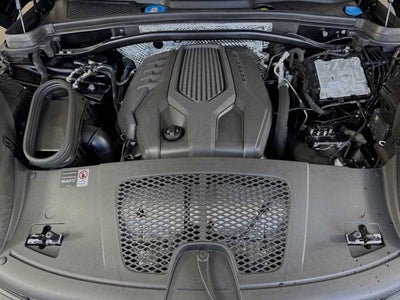 2026 Porsche Macan AWD