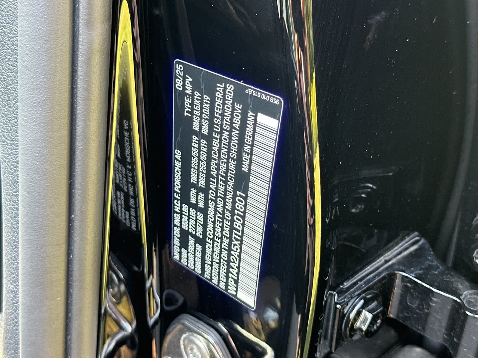 2026 Porsche Macan Macan