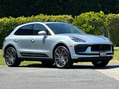 2026 Porsche Macan Base
