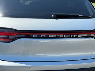 2026 Porsche Macan Base