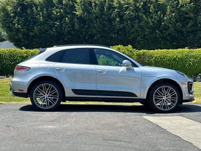 2026 Porsche Macan Base