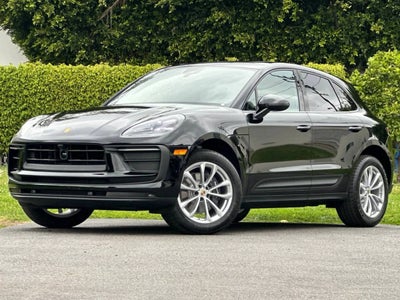 2026 Porsche Macan AWD
