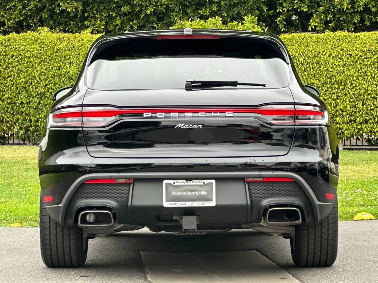 2026 Porsche Macan AWD