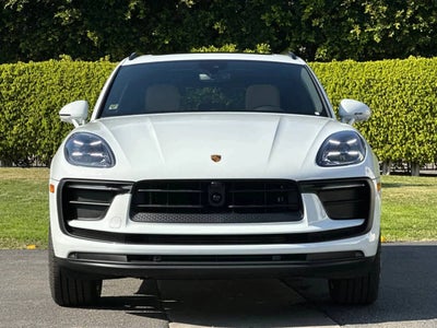 2026 Porsche Macan AWD
