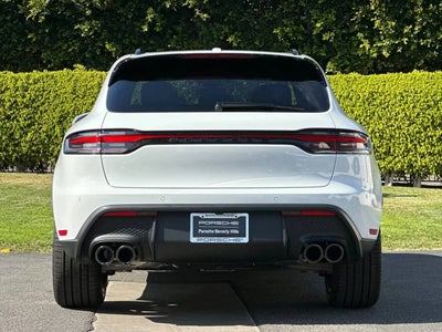 2026 Porsche Macan AWD