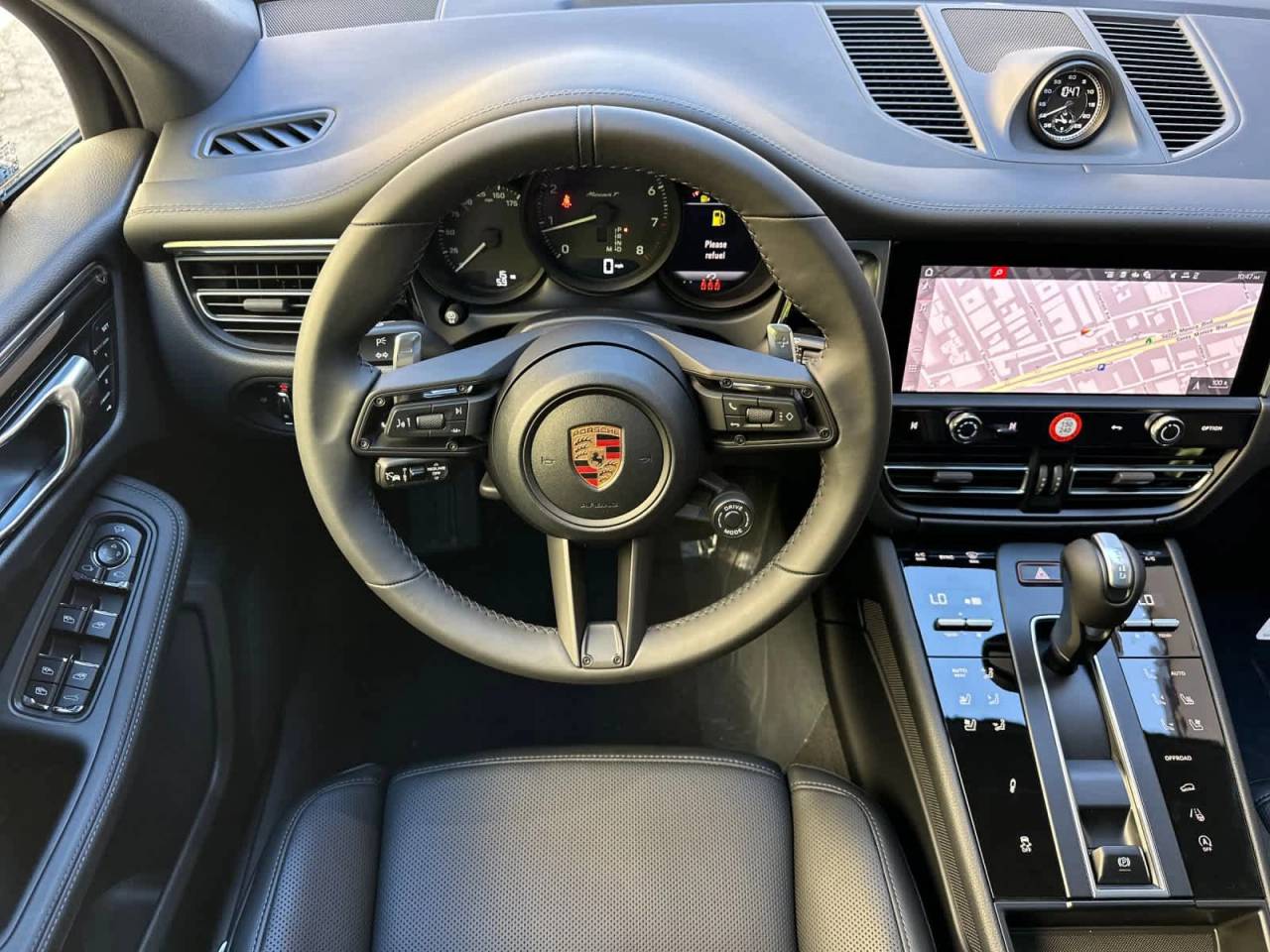 2026 Porsche Macan AWD