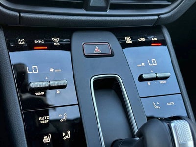 2026 Porsche Macan AWD