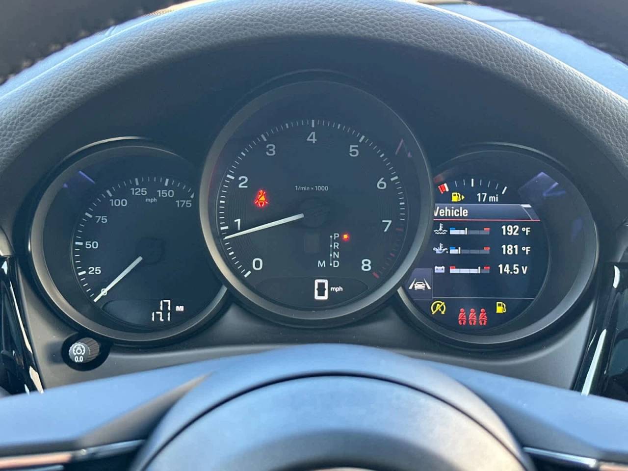 2026 Porsche Macan AWD