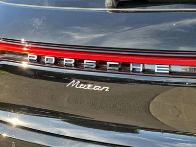 2026 Porsche Macan AWD