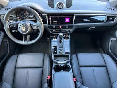 2026 Porsche Macan AWD