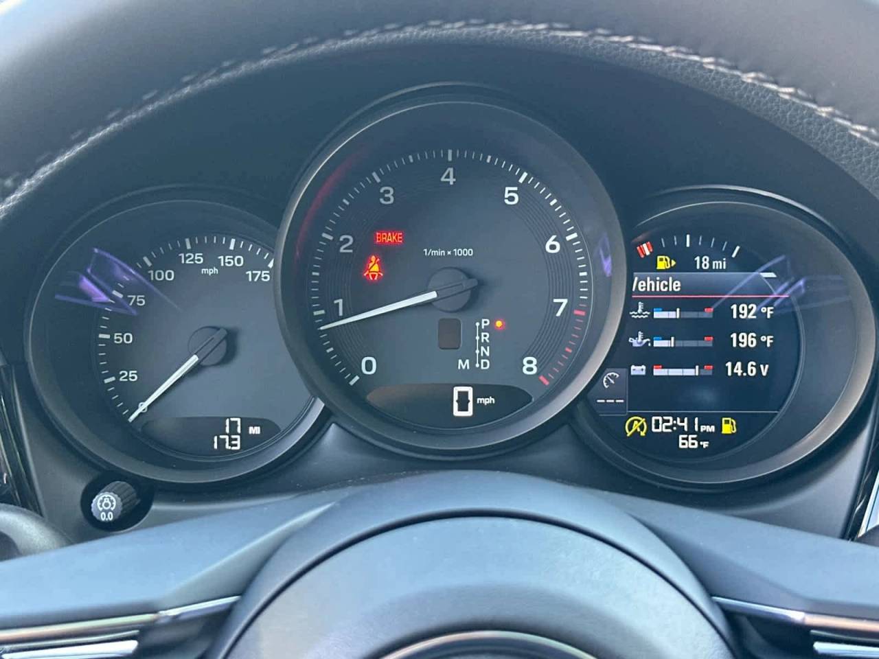 2026 Porsche Macan Base