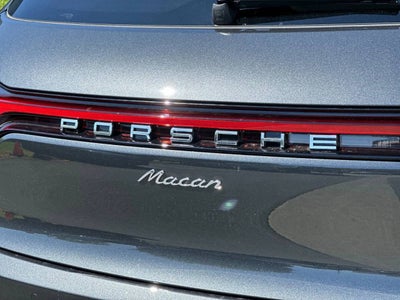 2026 Porsche Macan Base