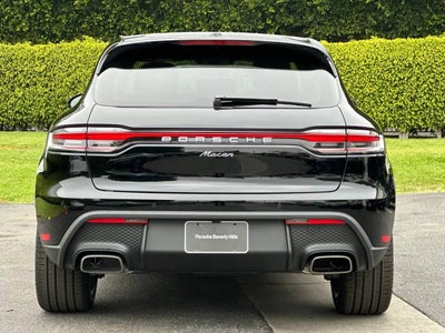 2026 Porsche Macan Base