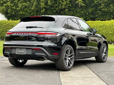 2026 Porsche Macan Base