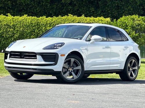 2026 Porsche Macan Base