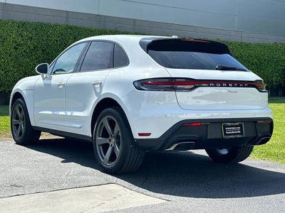 2026 Porsche Macan Base