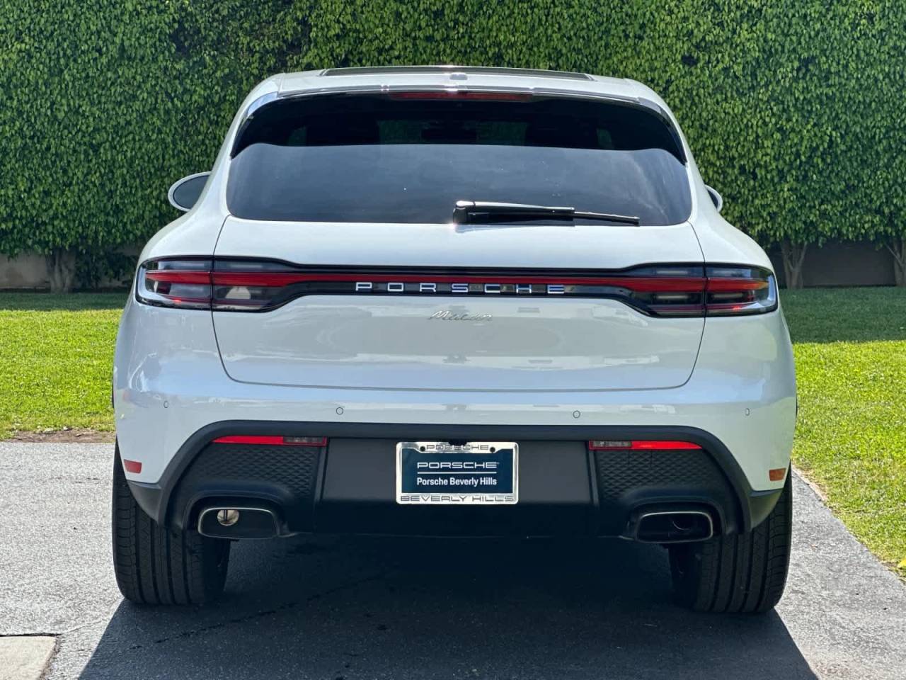 2026 Porsche Macan Base