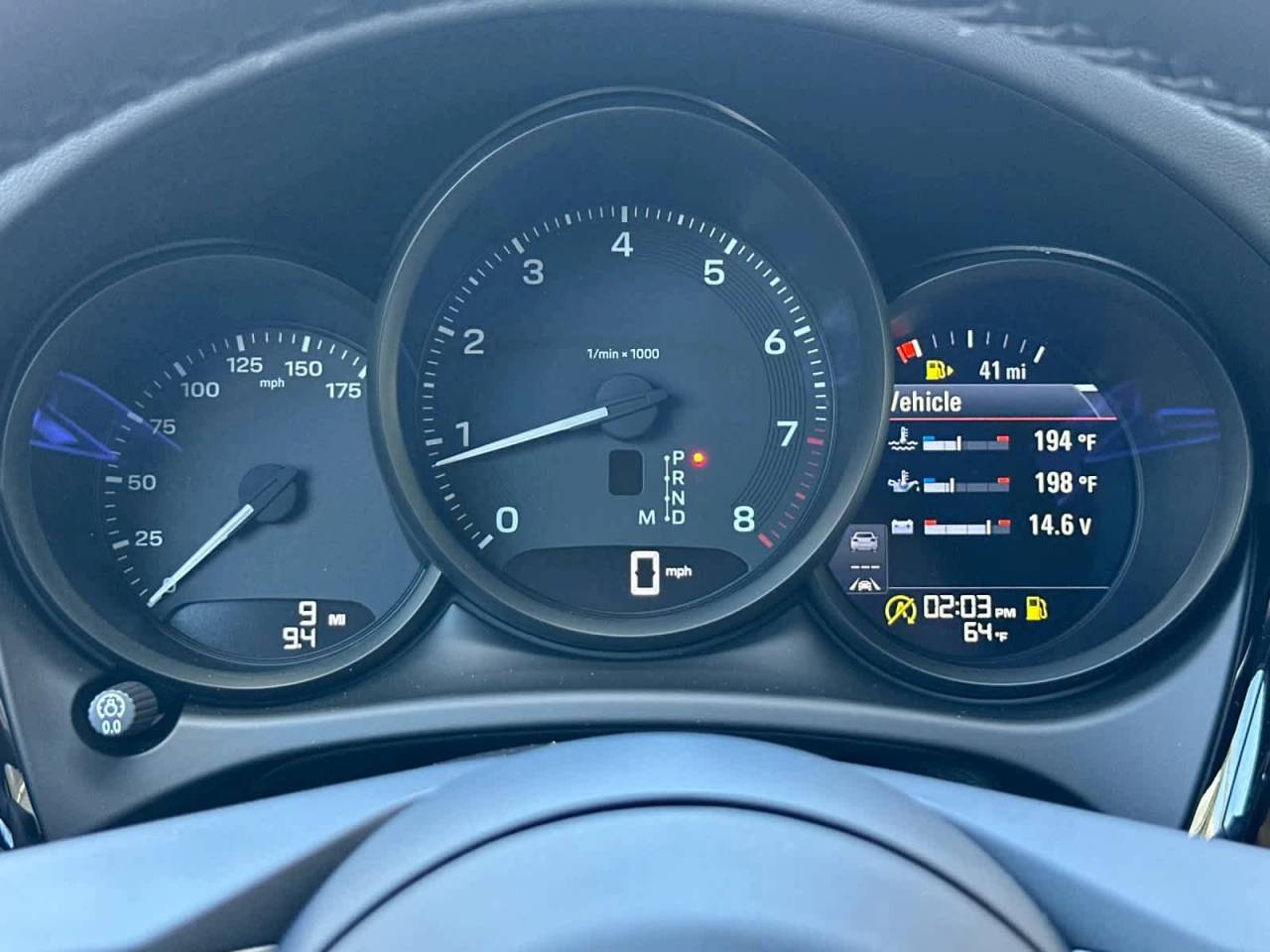 2026 Porsche Macan Base