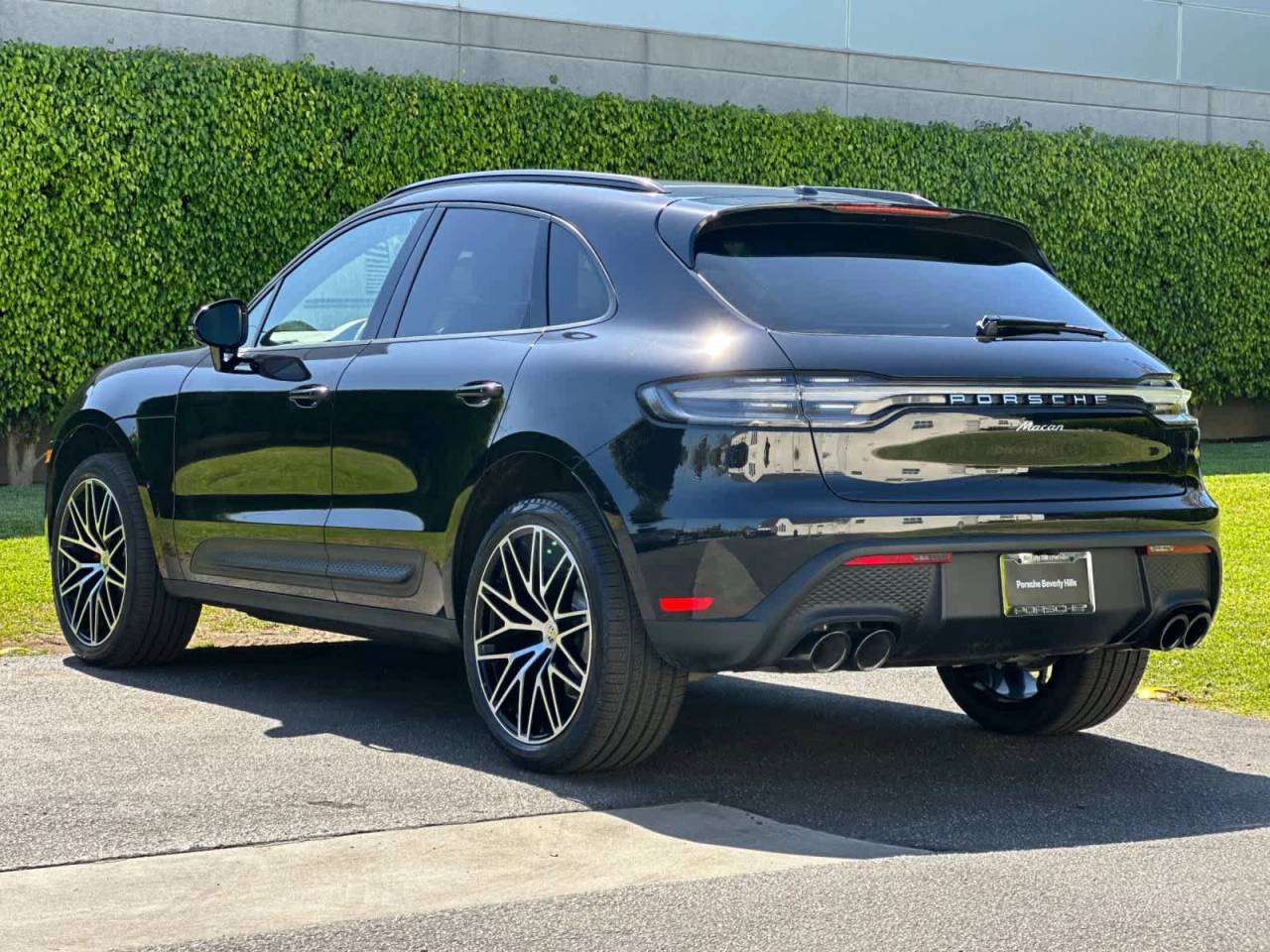 2026 Porsche Macan Base