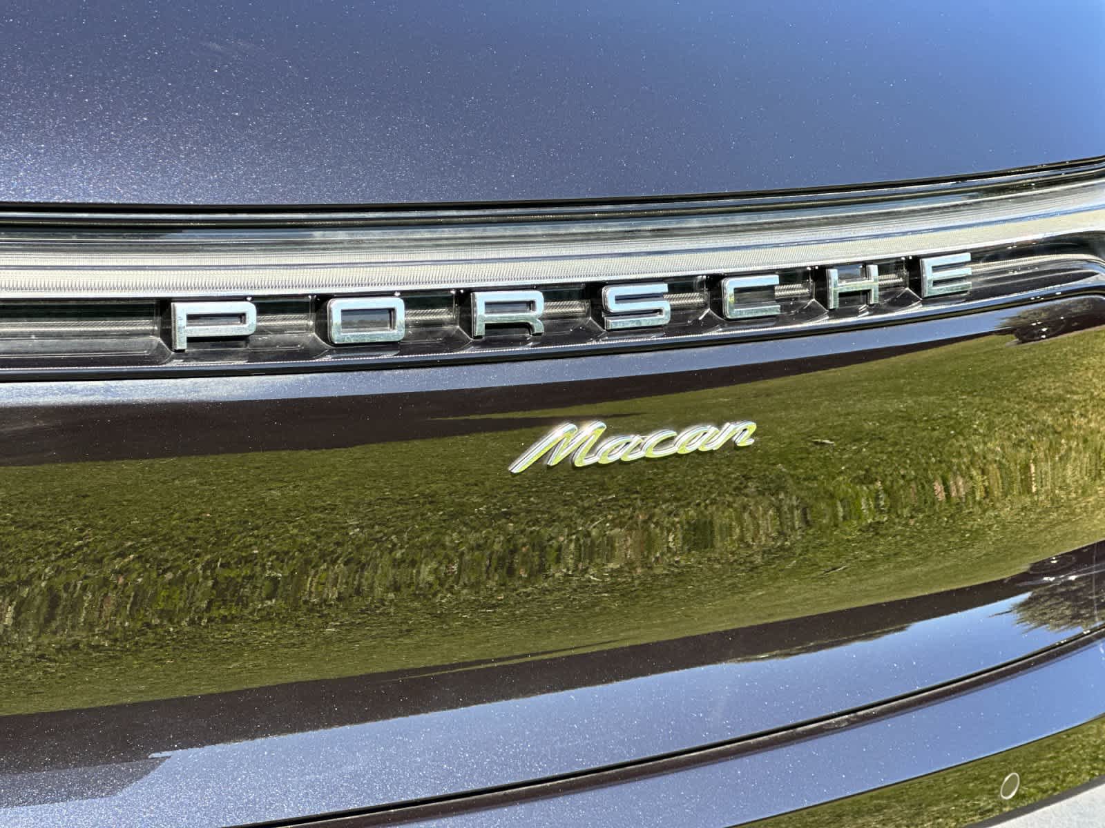 2026 Porsche Macan Base
