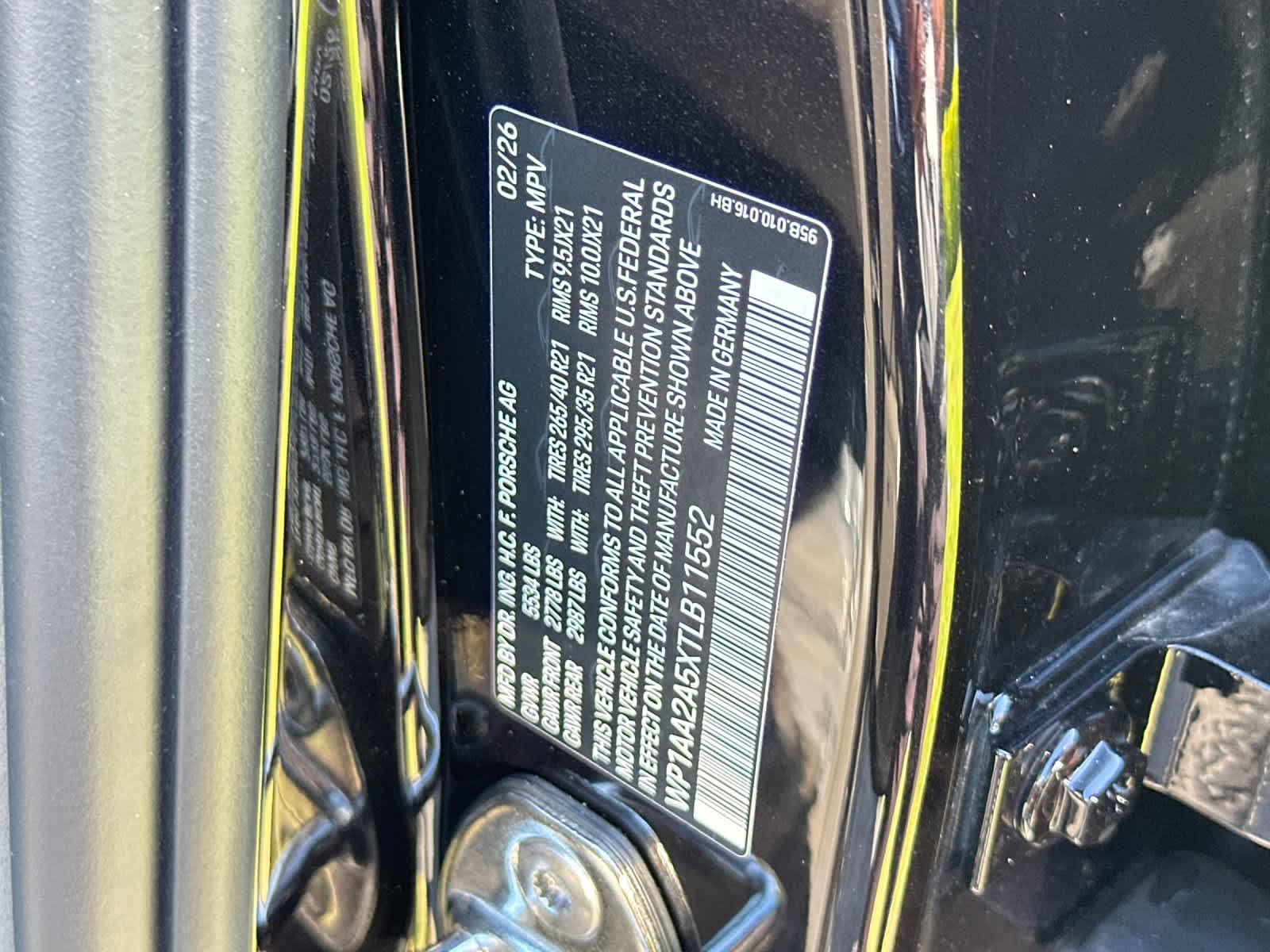2026 Porsche Macan Base