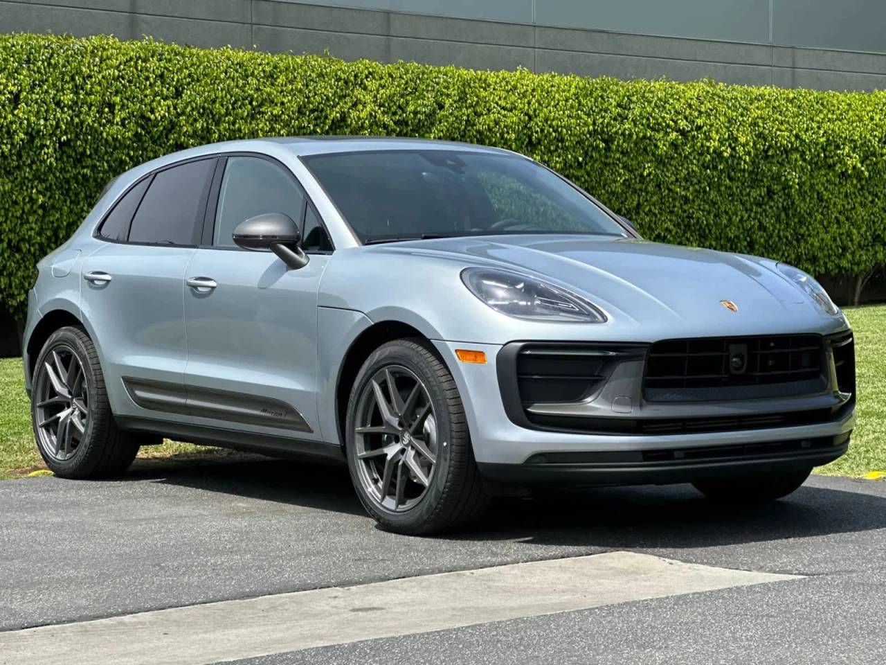 2026 Porsche Macan T