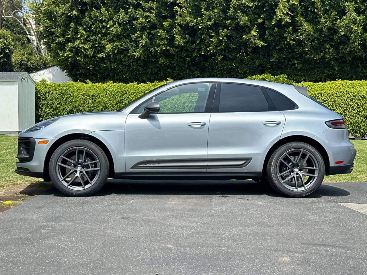 2026 Porsche Macan T