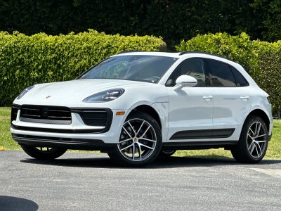 2026 Porsche Macan Base