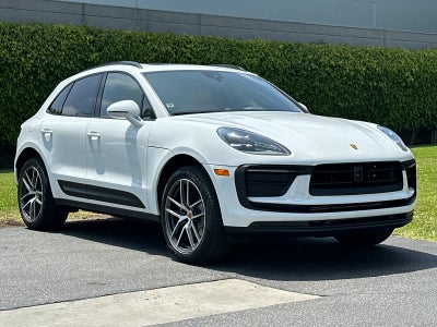 2026 Porsche Macan Base