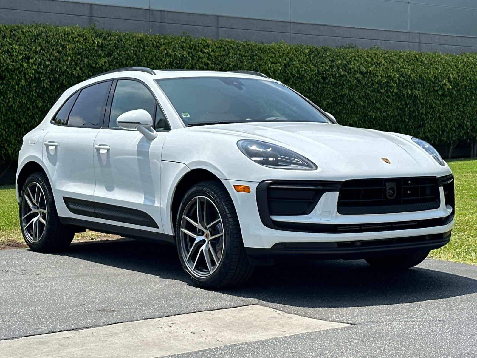 2026 Porsche Macan Base