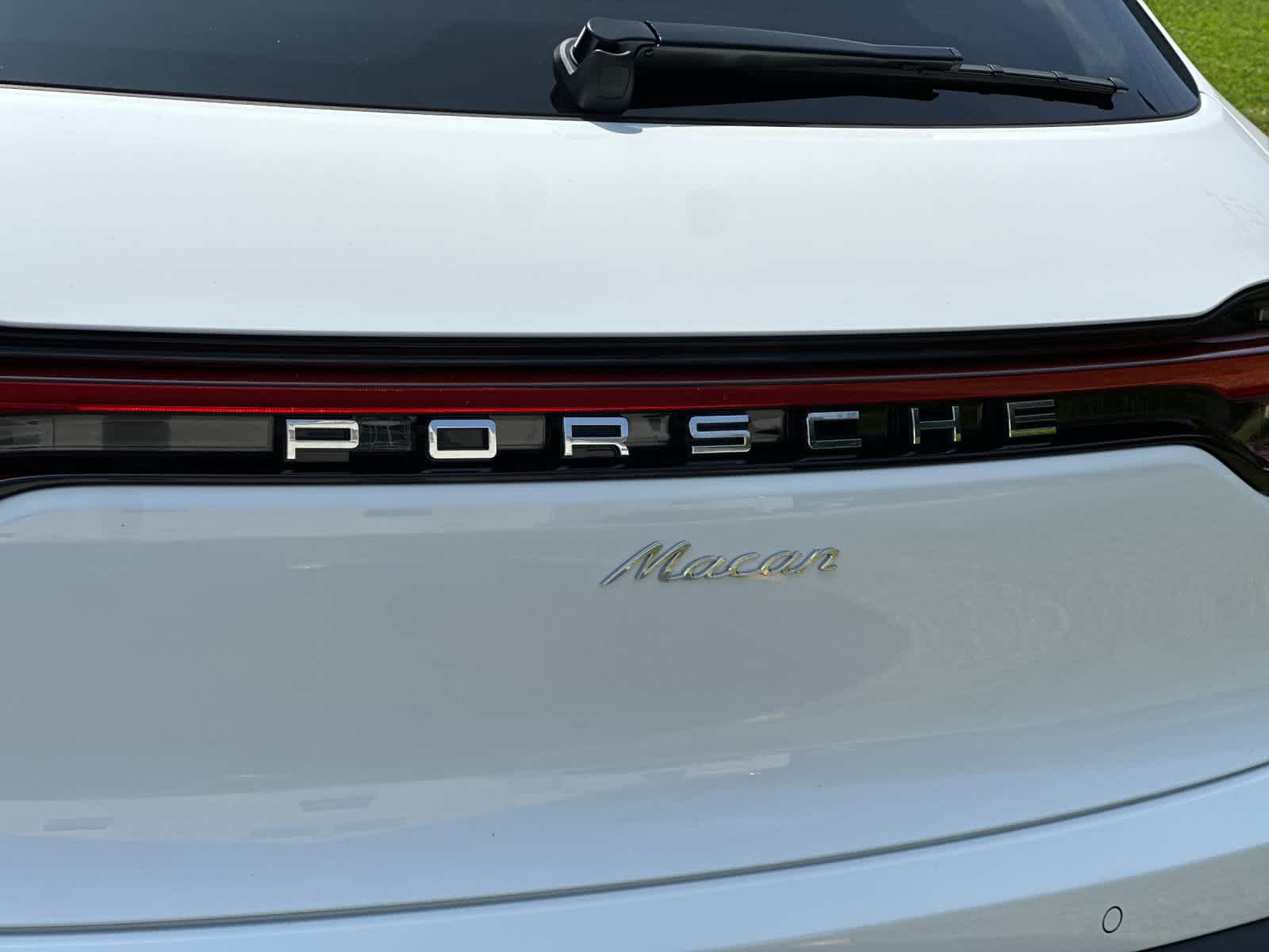 2026 Porsche Macan Base