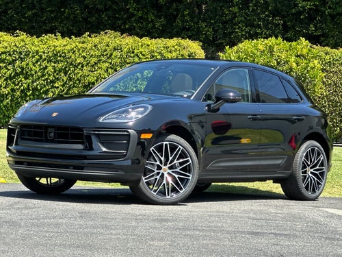 2026 Porsche Macan Base