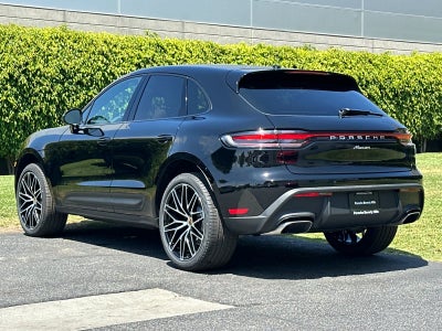 2026 Porsche Macan Base