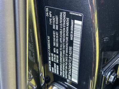 2026 Porsche Macan Base