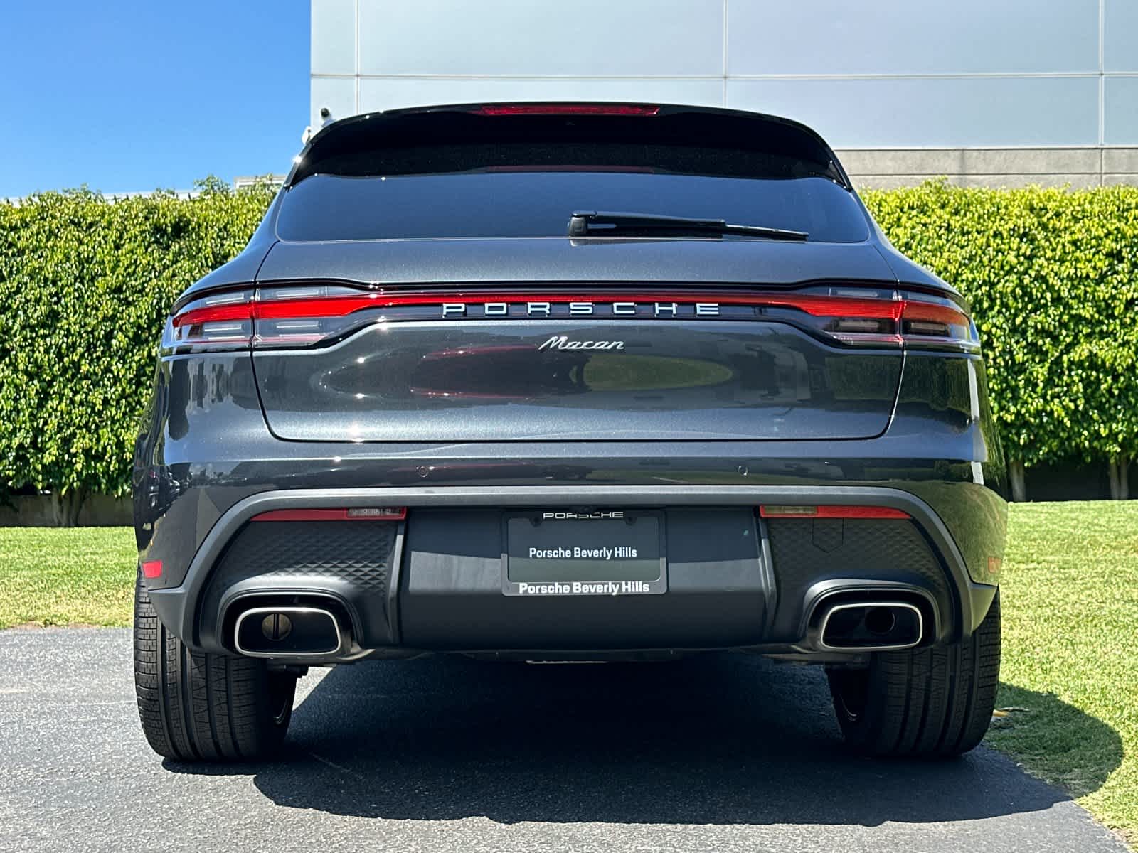 2026 Porsche Macan Base