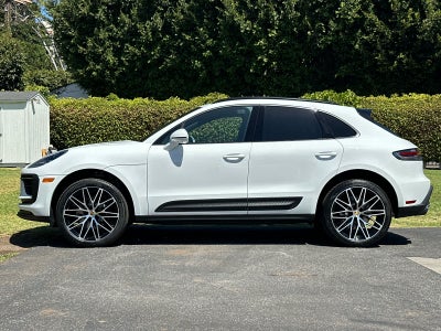 2026 Porsche Macan Macan