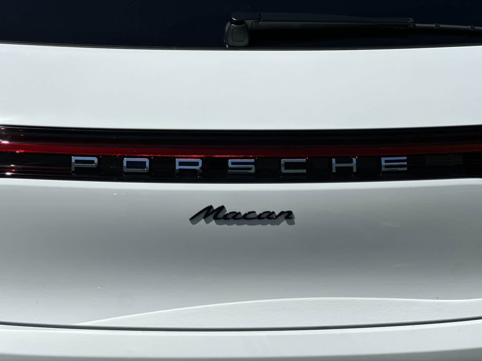 2026 Porsche Macan Macan