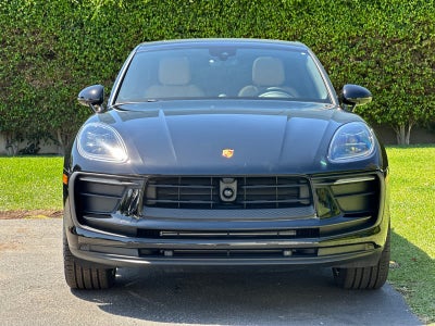 2026 Porsche Macan Macan