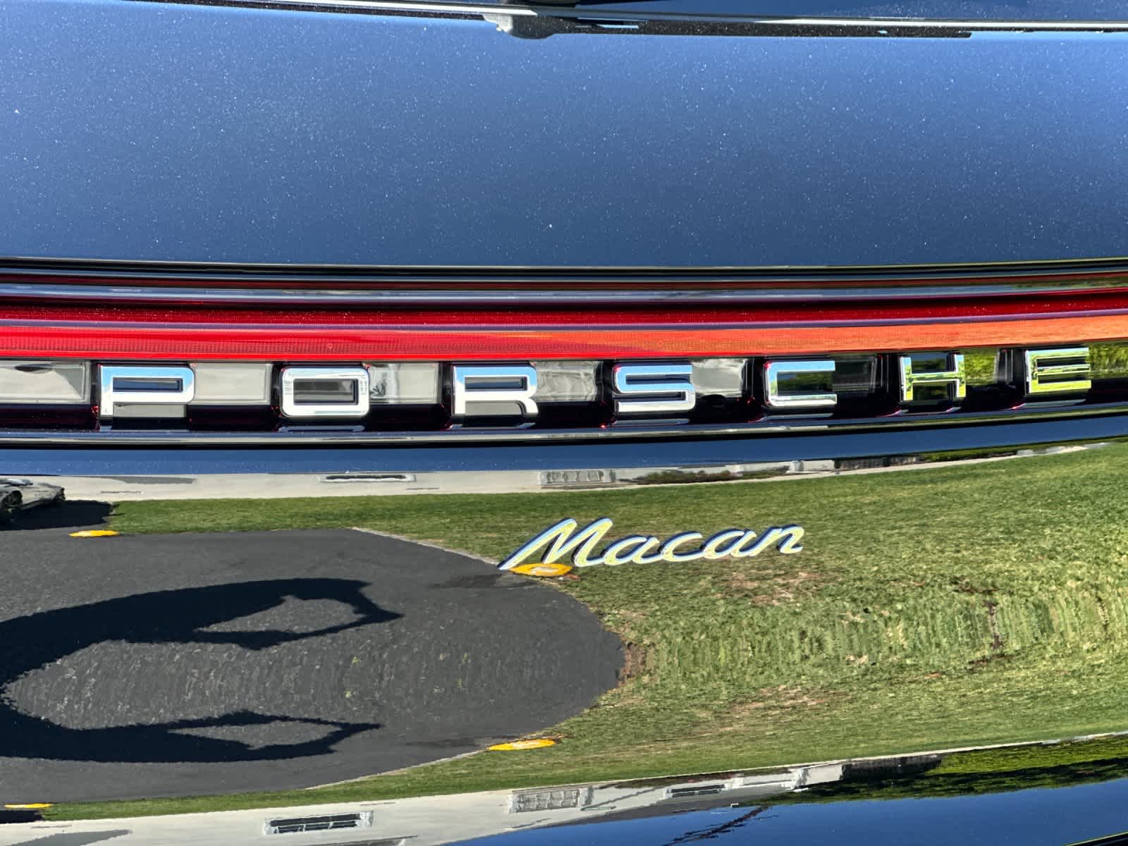 2026 Porsche Macan Macan