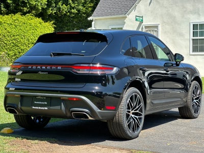 2026 Porsche Macan Macan