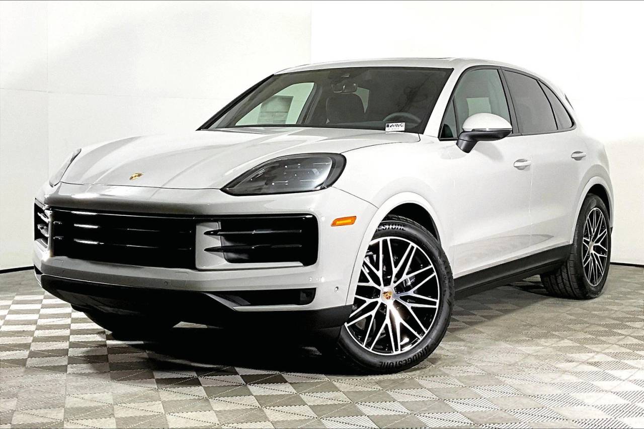 2025 Porsche Cayenne Base