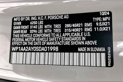 2025 Porsche Cayenne Base